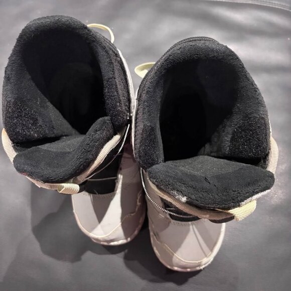 Burton Zipline BOA Youth Snowboard Boots Grey Sz 4 - Picture 7 of 10